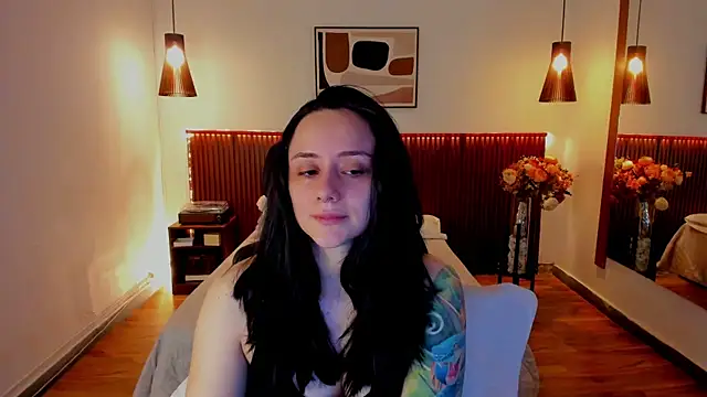 Snapshot of KatherineBond chatting on 08-03-26, 05:06 KatherineBond online show from 08-03-26, 05:06