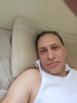 Snapshot of meateater1 chatting on 03-01-25, 04:33 meateater1 online show from 03-01-25, 04:33