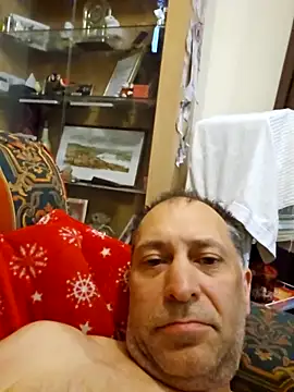 Snapshot of meateater1 chatting on 11-21-25, 03:49 meateater1 online show from 11-21-25, 03:49