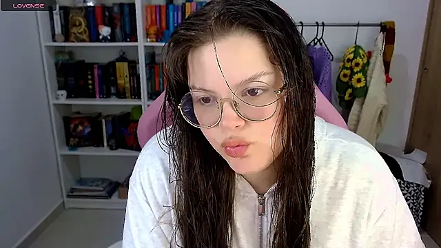 Gabiwaifu online show from 11-23-25, 03:39