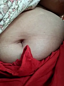 Snapshot of Priya_Bong chatting on 07-01-26, 01:40 Priya Bong online show from 07-01-26, 01:40