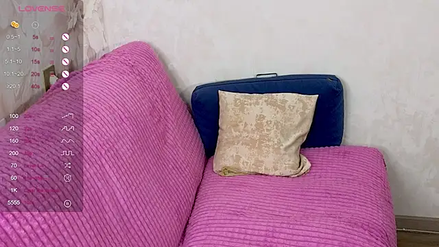 TrissMerigold9 online show from 09-08-25, 07:46