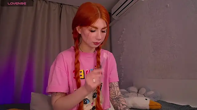 Evaa Moonn  online show from 03-17-25, 12:41