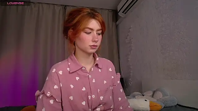 Evaa Moonn  online show from 10-14-25, 08:59