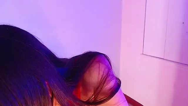 Snapshot of AnnaliOlsenX chatting on 12-17-24, 08:10 AnnaliOlsenX online show from 12-17-24, 08:10