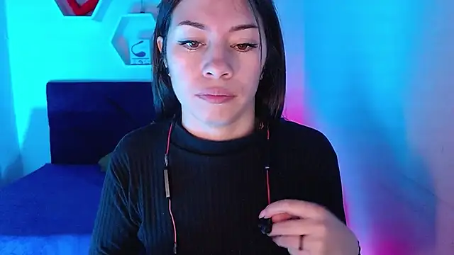 Snapshot of AnnaliOlsenX chatting on 12-30-24, 05:23 AnnaliOlsenX online show from 12-30-24, 05:23