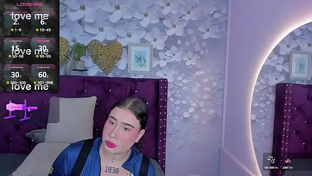 Snapshot of Danee_19_ chatting on 02-08-25, 12:17 Danee 19 online show from 02-08-25, 12:17