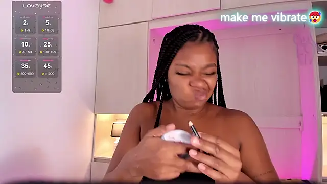 tamaraa smiith online show from 02-06-25, 11:54