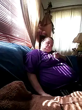 Bayou Woman68 online show from 11-18-25, 06:23