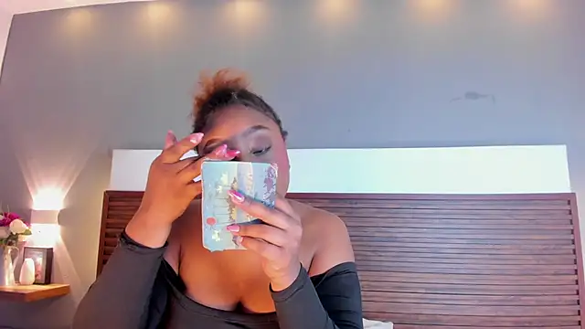 Adelehottman online show from 11-01-25, 12:07