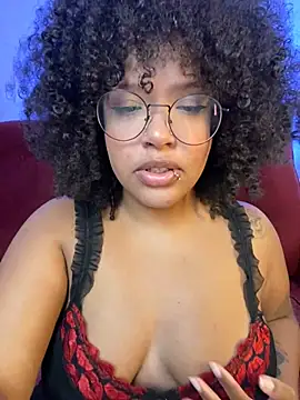 Snapshot of 99_Lilith chatting on 04-19-26, 12:43 99 Lilith online show from 04-19-26, 12:43