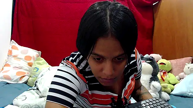 Snapshot of Iris_New chatting on 11-07-25, 11:05 Iris New online show from 11-07-25, 11:05