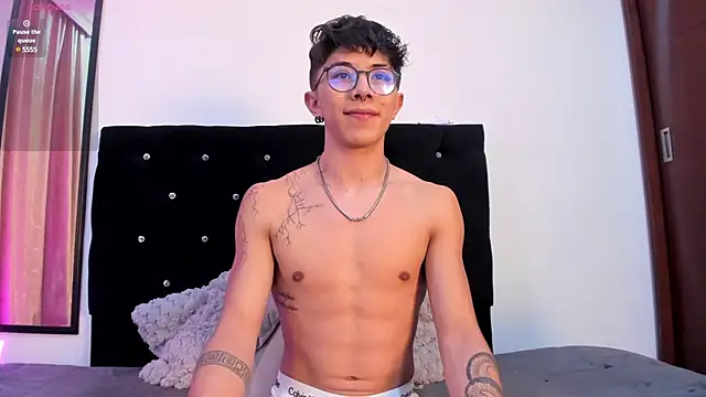 Snapshot of im__thomass chatting on 12-11-24, 05:32 im thomass online show from 12-11-24, 05:32