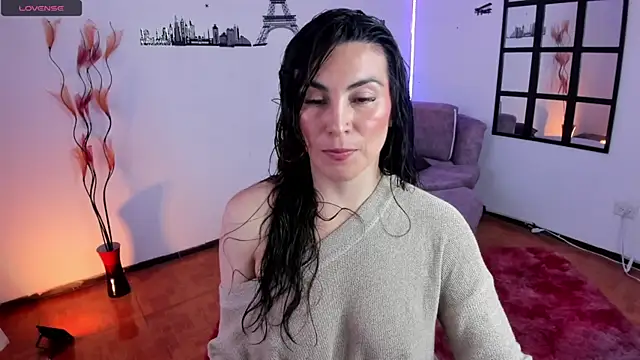 Snapshot of Elizabeth_taylor_b chatting on 01-02-25, 05:50 Elizabeth taylor b online show from 01-02-25, 05:50