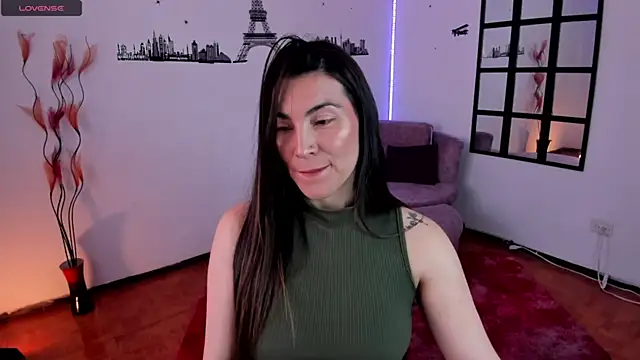 Snapshot of Elizabeth_taylor_b chatting on 01-23-25, 06:24 Elizabeth taylor b online show from 01-23-25, 06:24