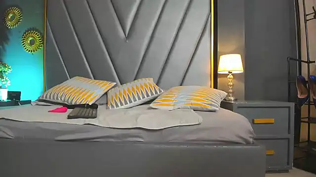 BrendaAdams  online show from 02-24-25, 11:32