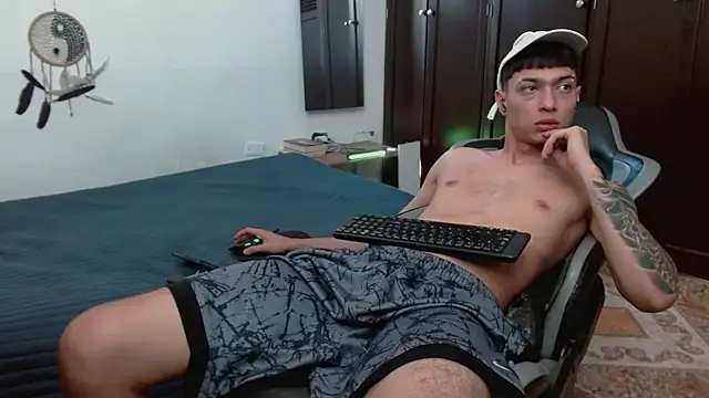 aaron blug online show from 01-05-26, 05:27