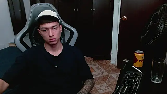 aaron blug online show from 02-09-26, 10:36