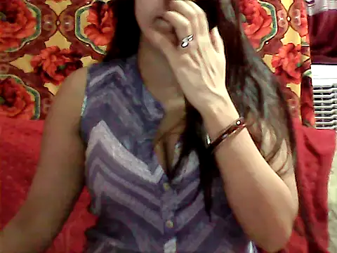 Snapshot of CuteBhabhi10 chatting on 09-11-25, 07:25 CuteBhabhi10 online show from 09-11-25, 07:25