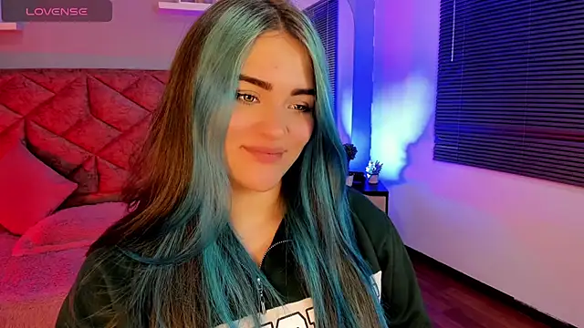 cattaleya    online show from 02-18-25, 03:31