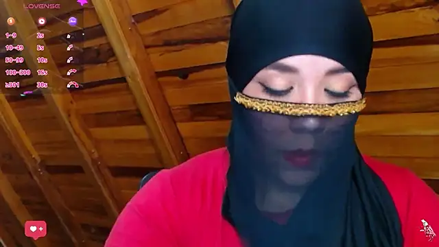 Snapshot of AmbarBurhan chatting on 10-25-25, 04:13 AmbarBurhan online show from 10-25-25, 04:13