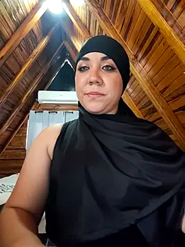 Snapshot of AmbarBurhan chatting on 11-27-25, 04:20 AmbarBurhan online show from 11-27-25, 04:20