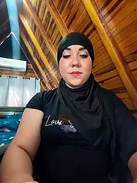 Snapshot of AmbarBurhan chatting on 12-02-25, 04:24 AmbarBurhan online show from 12-02-25, 04:24