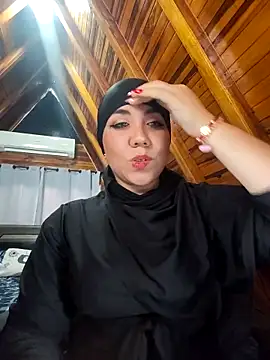 Snapshot of AmbarBurhan chatting on 01-06-26, 04:32 AmbarBurhan online show from 01-06-26, 04:32