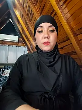 Snapshot of AmbarBurhan chatting on 01-13-26, 06:24 AmbarBurhan online show from 01-13-26, 06:24