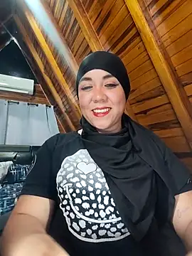 Snapshot of AmbarBurhan chatting on 01-17-26, 04:22 AmbarBurhan online show from 01-17-26, 04:22