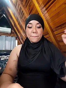 Snapshot of AmbarBurhan chatting on 02-13-26, 04:36 AmbarBurhan online show from 02-13-26, 04:36