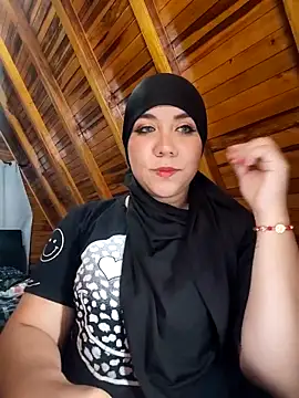 Snapshot of AmbarBurhan chatting on 02-26-26, 04:39 AmbarBurhan online show from 02-26-26, 04:39