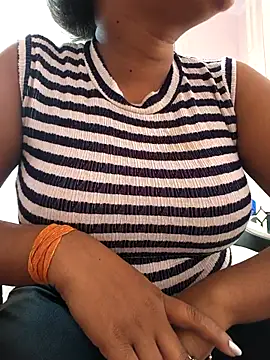 Snapshot of Samarya-78 chatting on 09-11-25, 02:44 Samarya-78 online show from 09-11-25, 02:44