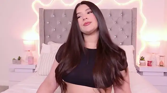 JuliaSUMMERS2022 online show from 04-15-26, 02:18