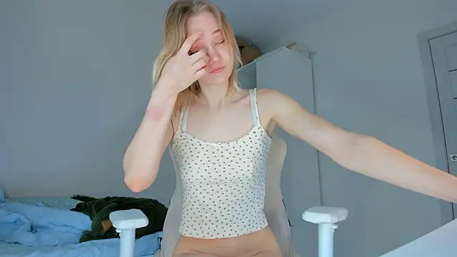 JennyWoody online show from 03-29-26, 03:50