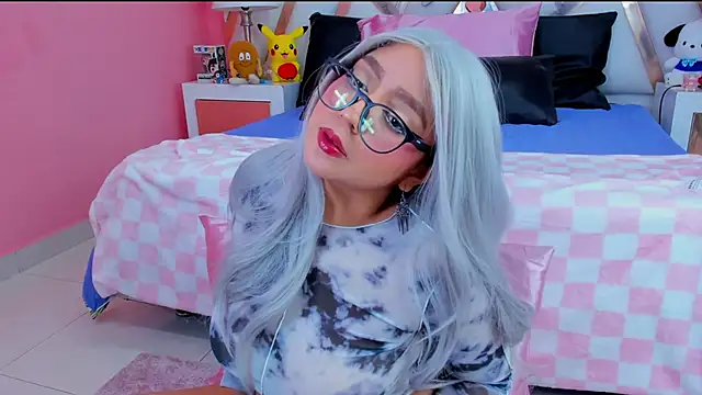 Snapshot of AnngelaSkye chatting on 02-08-25, 08:09 AnngelaSkye online show from 02-08-25, 08:09