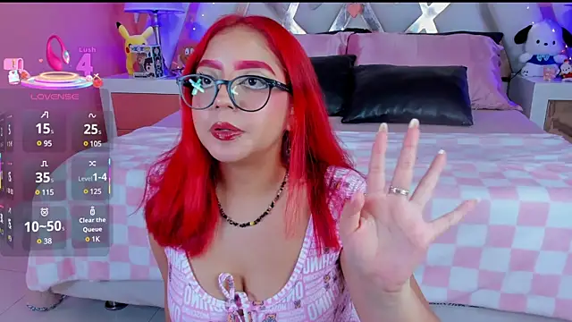 Snapshot of AnngelaSkye chatting on 02-14-25, 04:04 AnngelaSkye online show from 02-14-25, 04:04