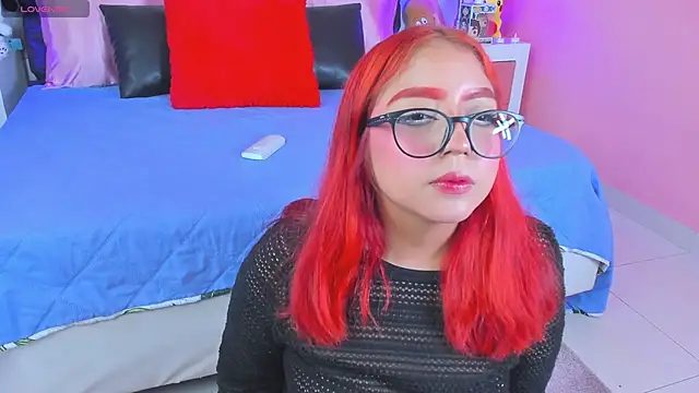 Snapshot of AnngelaSkye chatting on 02-27-25, 03:36 AnngelaSkye online show from 02-27-25, 03:36