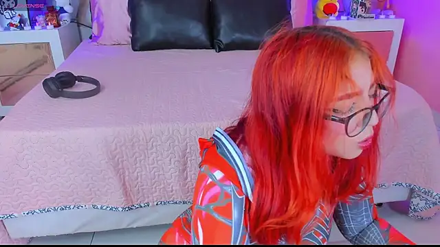 Snapshot of AnngelaSkye chatting on 03-08-25, 04:45 AnngelaSkye online show from 03-08-25, 04:45