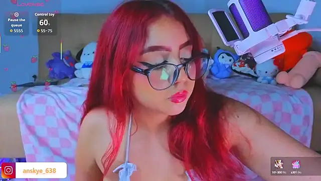 Snapshot of AnngelaSkye chatting on 10-08-25, 05:05 AnngelaSkye online show from 10-08-25, 05:05