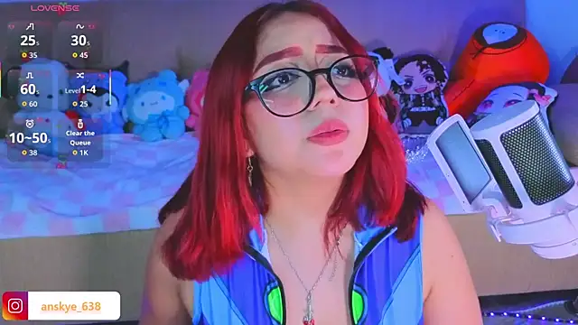 Snapshot of AnngelaSkye chatting on 10-25-25, 04:42 AnngelaSkye online show from 10-25-25, 04:42