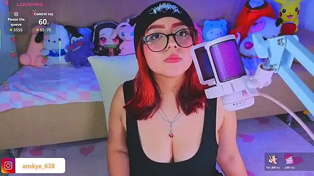 Snapshot of AnngelaSkye chatting on 11-12-25, 05:41 AnngelaSkye online show from 11-12-25, 05:41