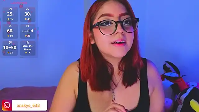 Snapshot of AnngelaSkye chatting on 11-19-25, 04:45 AnngelaSkye online show from 11-19-25, 04:45