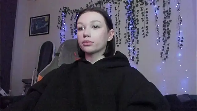 Emmy m00n online show from 12-03-24, 09:44