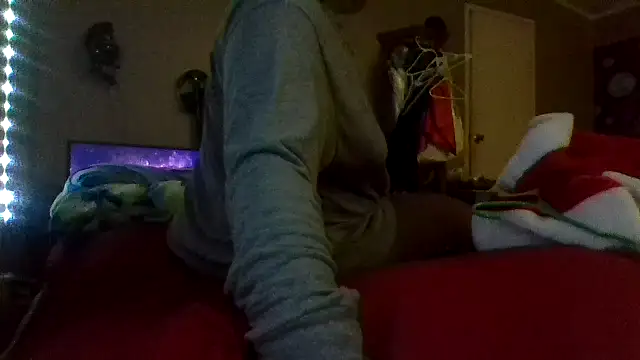 Snapshot of EbonyFetishQueen chatting on 12-15-25, 05:34 EbonyFetishQueen online show from 12-15-25, 05:34