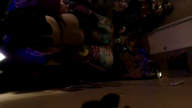 EbonyFetishQueen online show from 03-25-26, 11:44