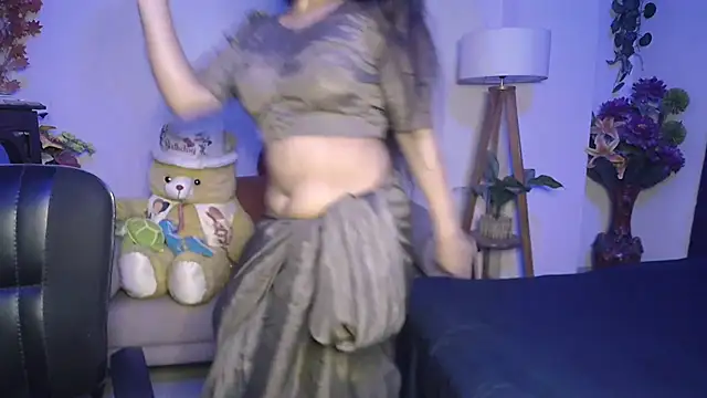 Most-Beautiful-Queen online show from 01-24-25, 01:56