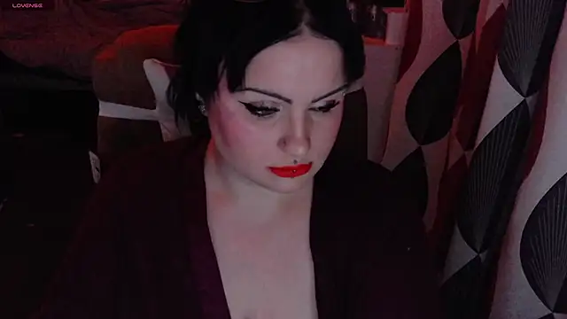 Snapshot of submissiveslut1996 chatting on 02-14-25, 09:53 submissiveslut1996 online show from 02-14-25, 09:53