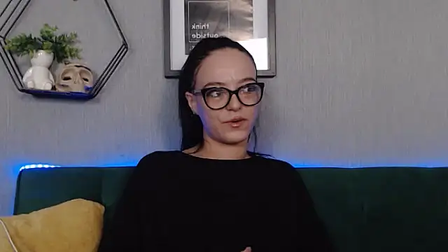 Snapshot of IzabelllNoir chatting on 01-14-25, 12:14 IzabelllNoir online show from 01-14-25, 12:14