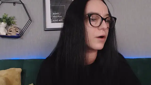 Snapshot of IzabelllNoir chatting on 01-16-25, 08:54 IzabelllNoir online show from 01-16-25, 08:54